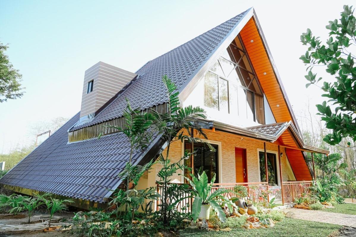 Redwood Cabin Bolinao Ngoại thất bức ảnh