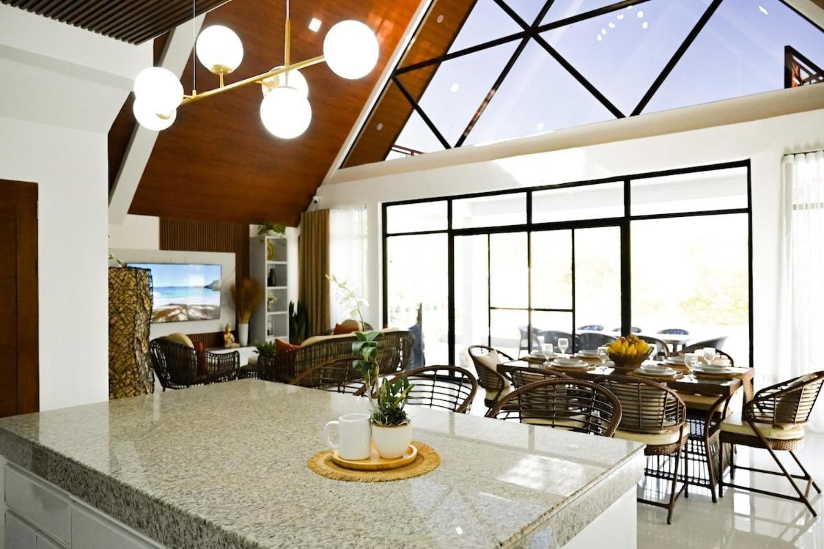 Redwood Cabin Bolinao Ngoại thất bức ảnh