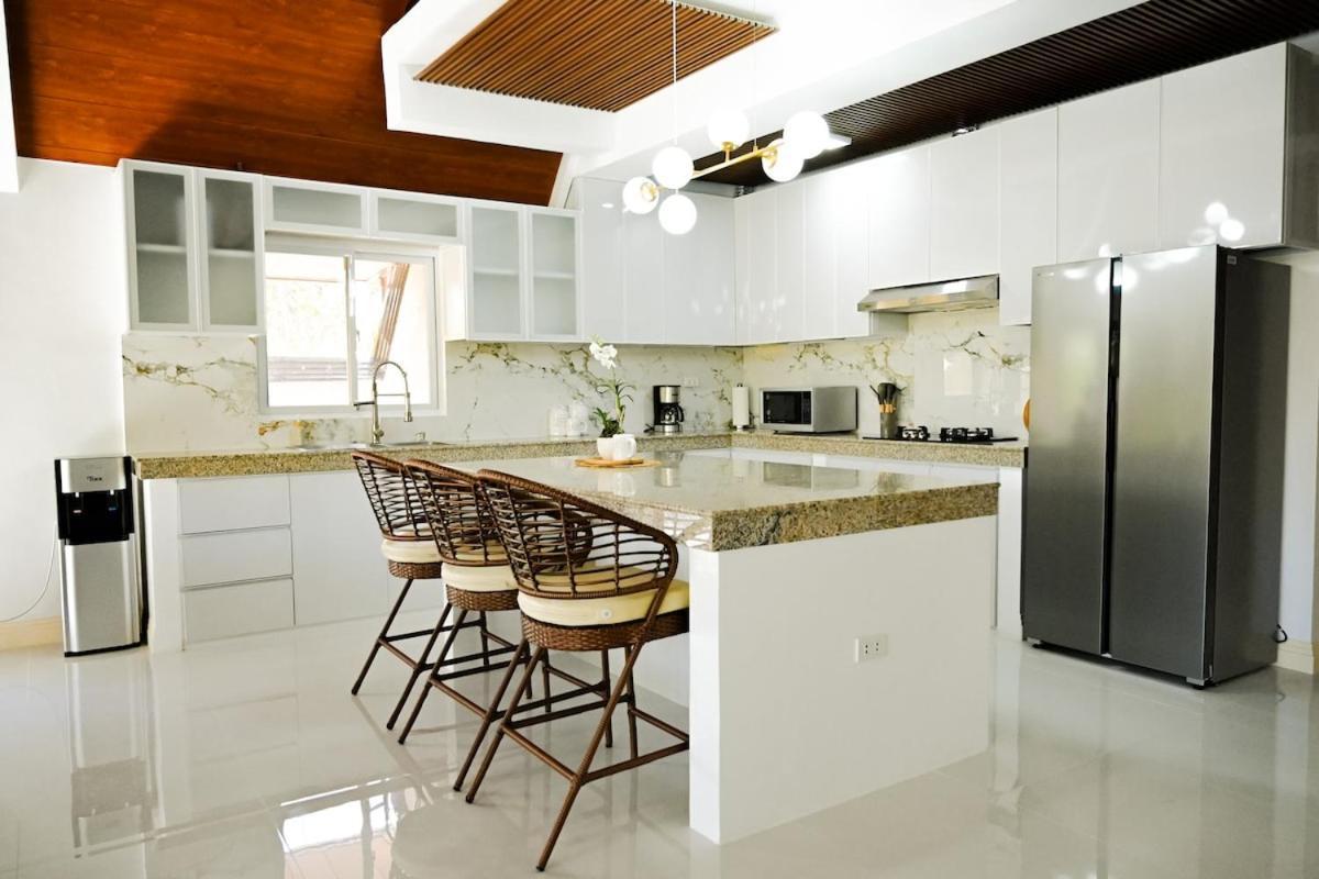 Redwood Cabin Bolinao Ngoại thất bức ảnh